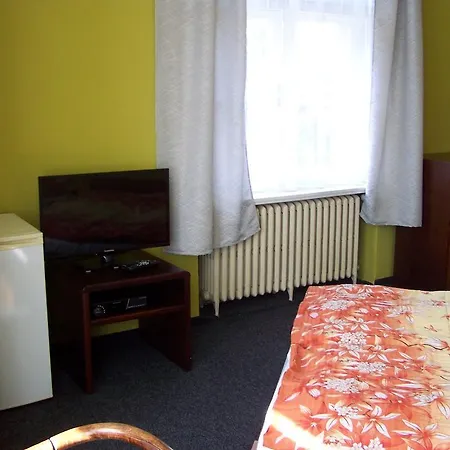 Pensionat Telephone 3*