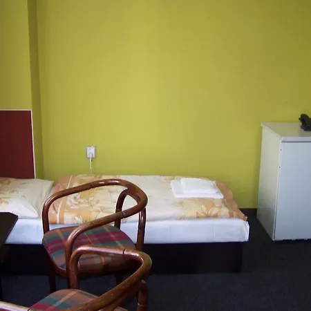 Telephone Πανσιόν 3*