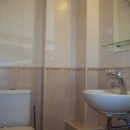 Πανσιόν Telephone 3*